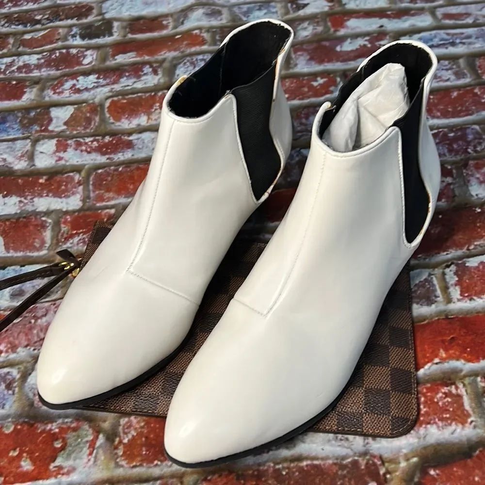 Tildon white, and black ankle booties